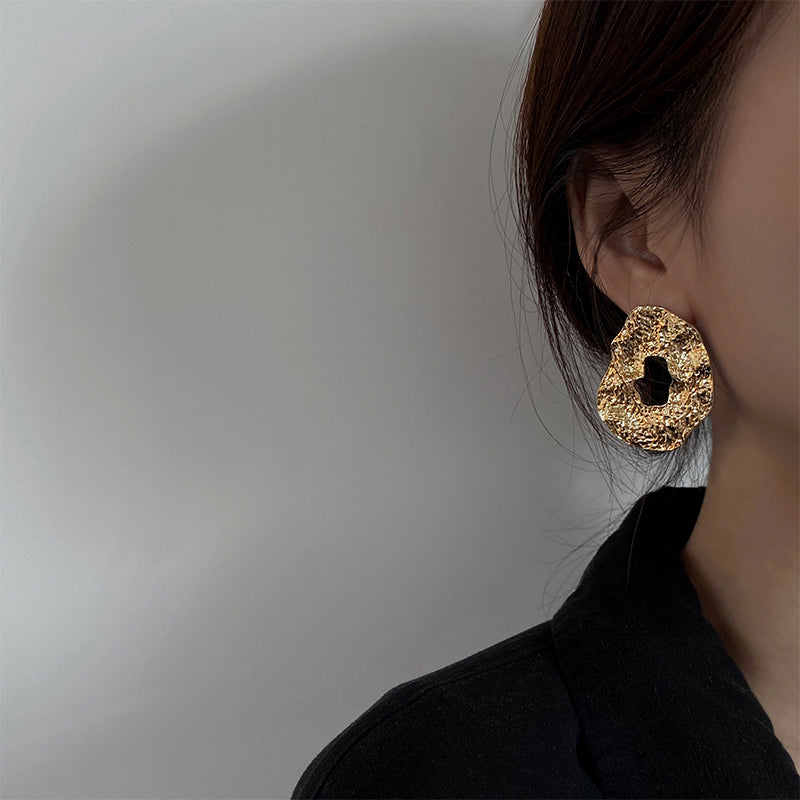 Hollow metal earrings - Shop NCLC
